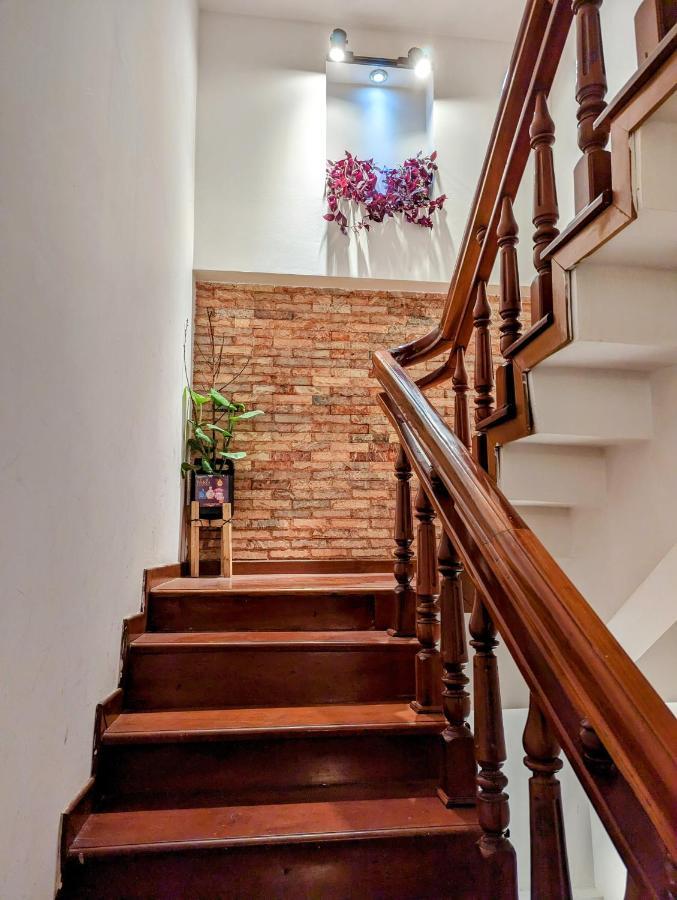 Holly Hostel Далат Екстер'єр фото