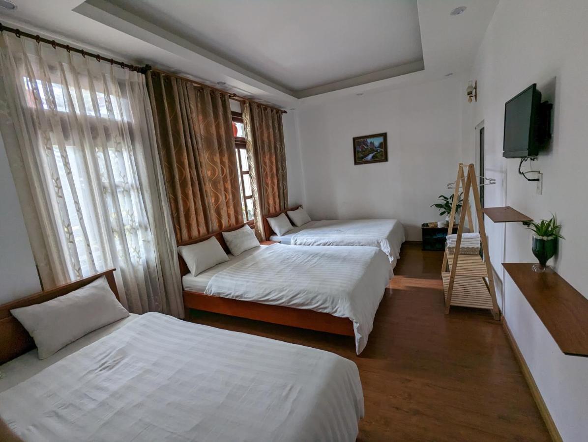 Holly Hostel Далат Екстер'єр фото